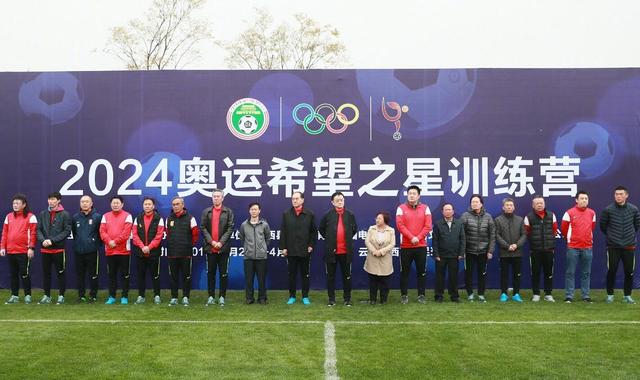 女攻男受开发菊h女尊产乳